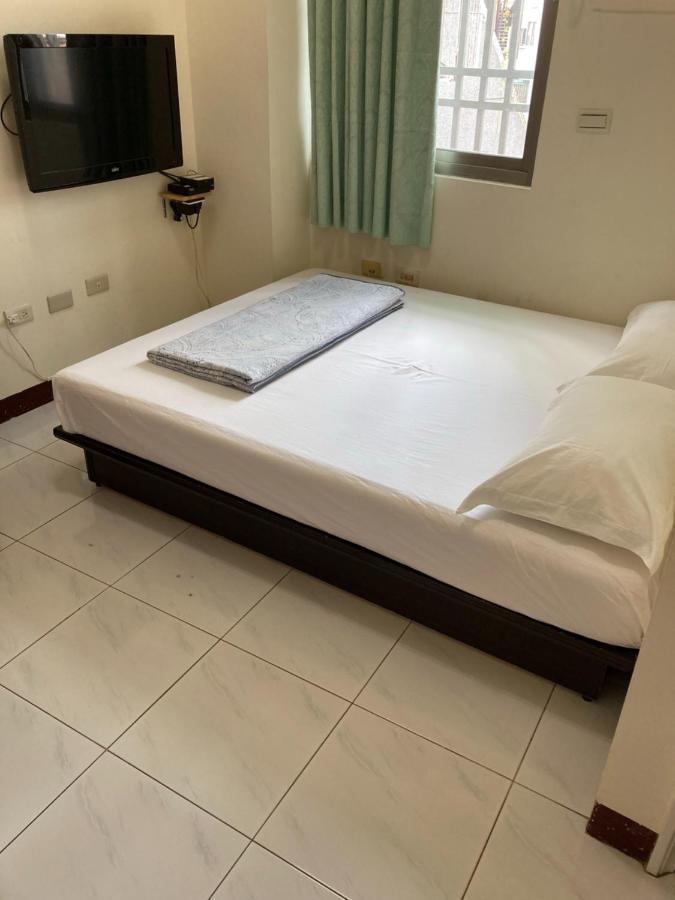 台南 T Ainan Apartment Bagian luar foto