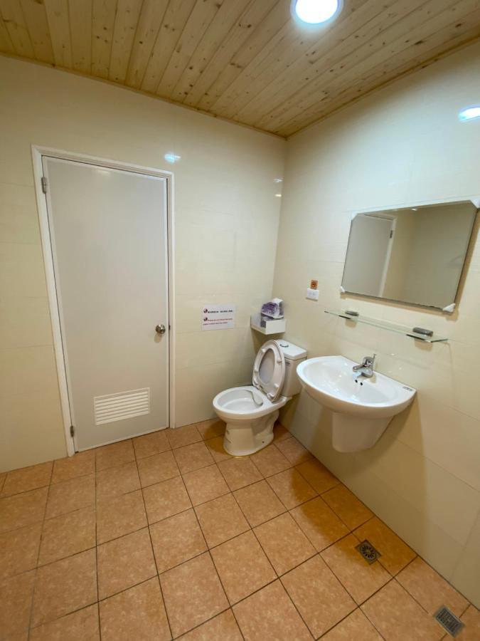 台南 T Ainan Apartment Bagian luar foto